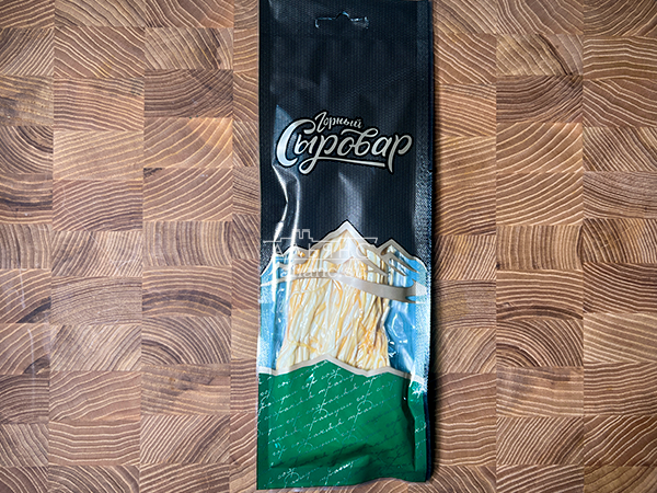 Сыр 60 гр ГОРНЫЙ СЫРОВАР (Паутинка копчёная) в Тольятти